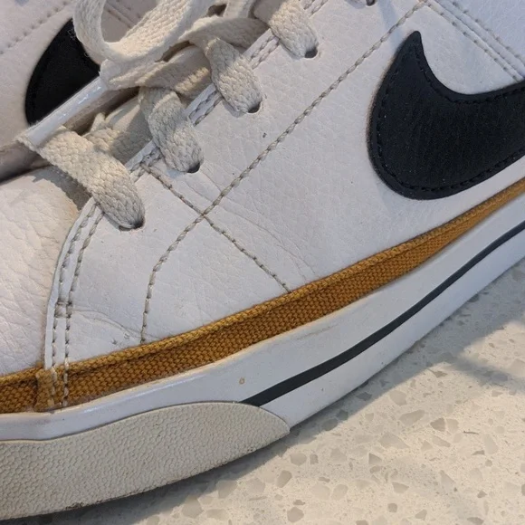 ❤️ Women's Nike Court legacy shoes 8.5 - Picture 9 of 13